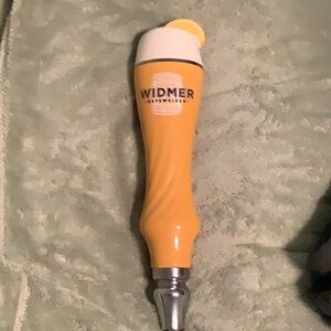 Widmer Hefeweizen Tap Handle